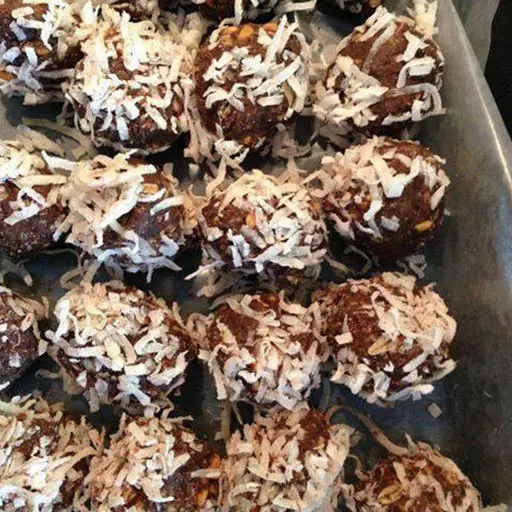 Healthy No Bake Chocolate Protein Balls
