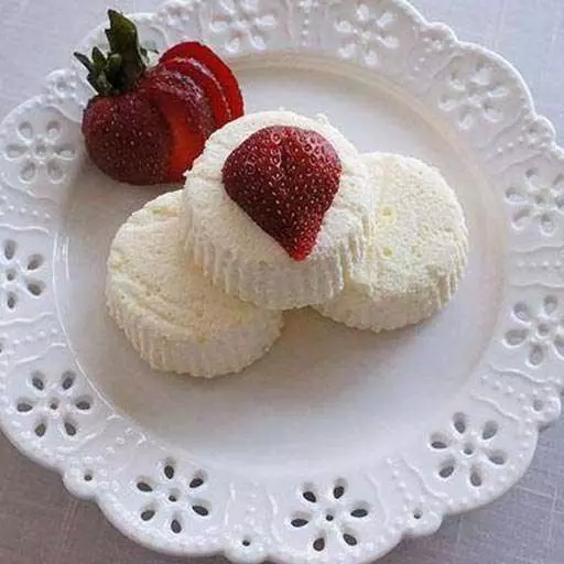 Mini Lemon Cheesecakes