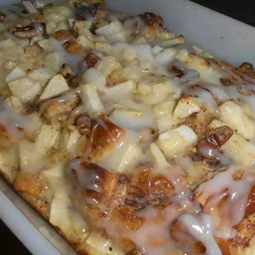 Apple & Cinnamon Roll Casserole