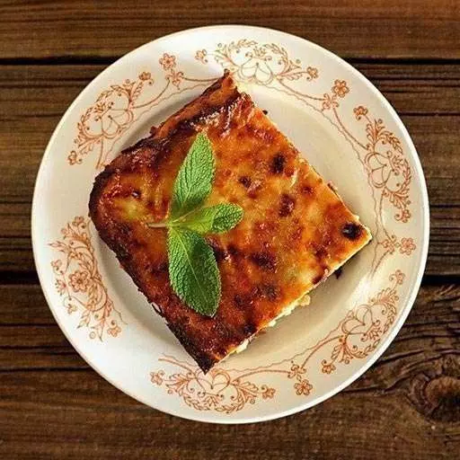 Творожная запеканка с изюмом и бананом