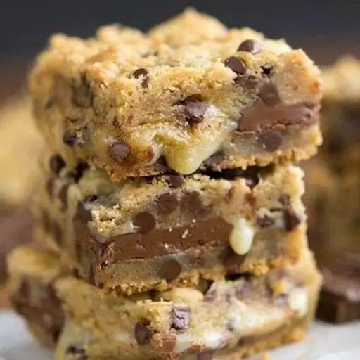Chocolate Chip Cookie Gooey Bars