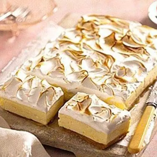 Lemon Meringue Cheesecake Slice