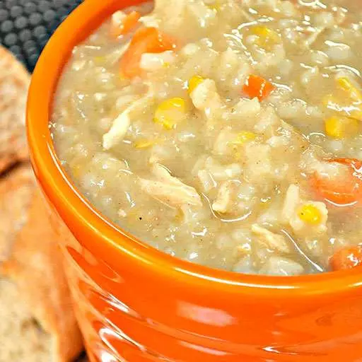 Crockpot / Slow Cooker Creamy Chicken & Rice Soup