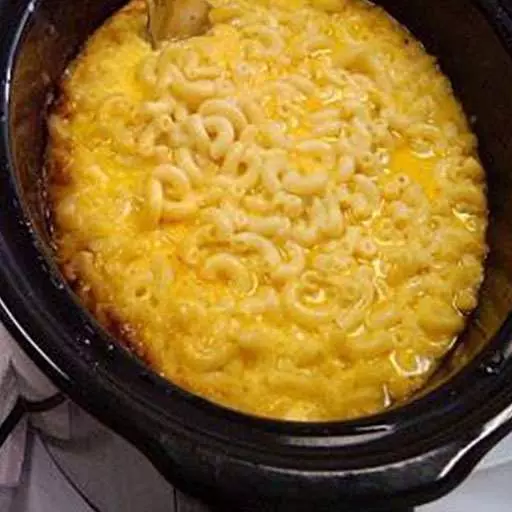 Crock Pot Macaroni and Cheese