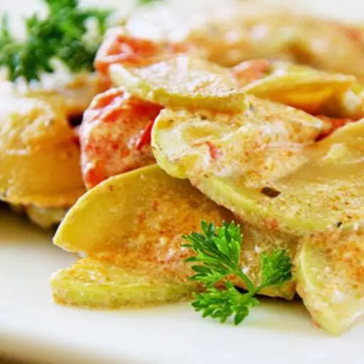 Кабачки тушковані в сметані