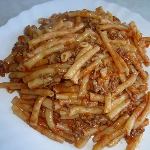 Макарони з тушонкою в мультиварці