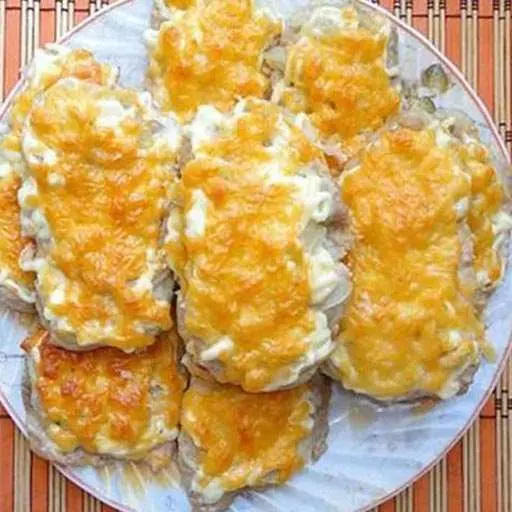 Диетическое "мясо по-французски" из куриного филе