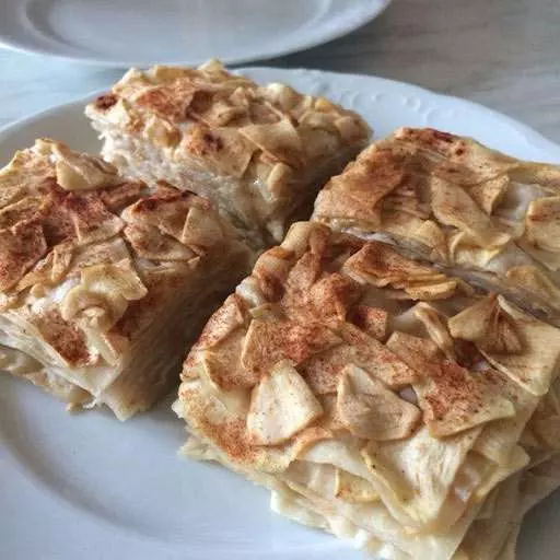 Яблучно -медовий десерт з лаваша без випічки