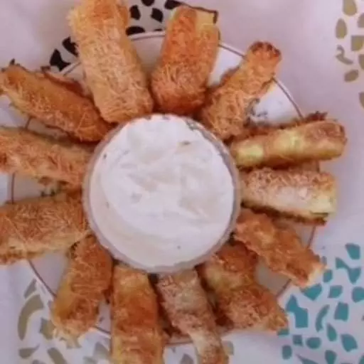 Хрусткі кабачки із соусом