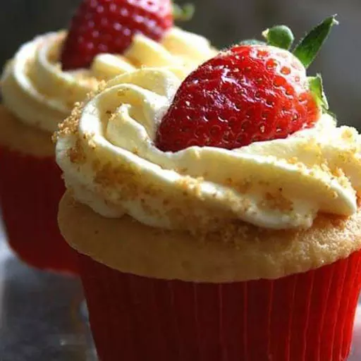 Strawberry Cheesecake Cupcakes