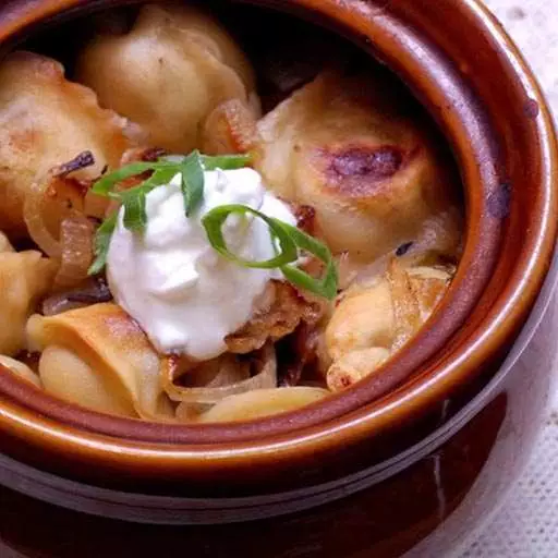 Пельмени жареные в горшочке