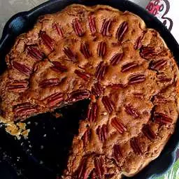 Utterly Deadly Southern Pecan Pie