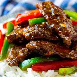 Quick & Healthy Delicious Protein Packed Pepper Steak