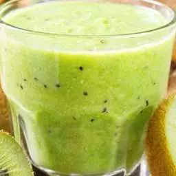 Kiwi Spinach Smoothie