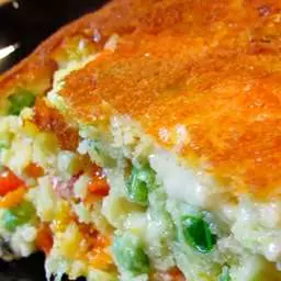 "Quick and Easy Cheesy Vegetable Pie"