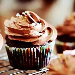 "The Best Easy Fluffy Chocolate Frosting"