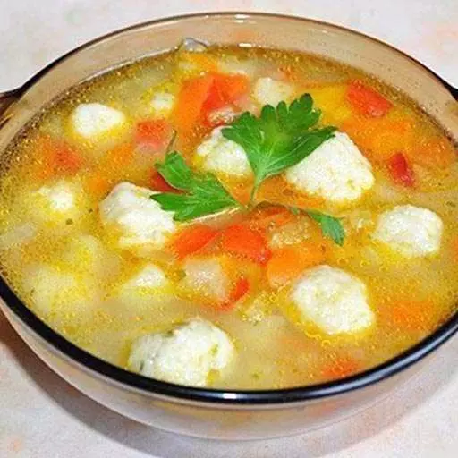 Овочевий суп із сирними галушками-кульками