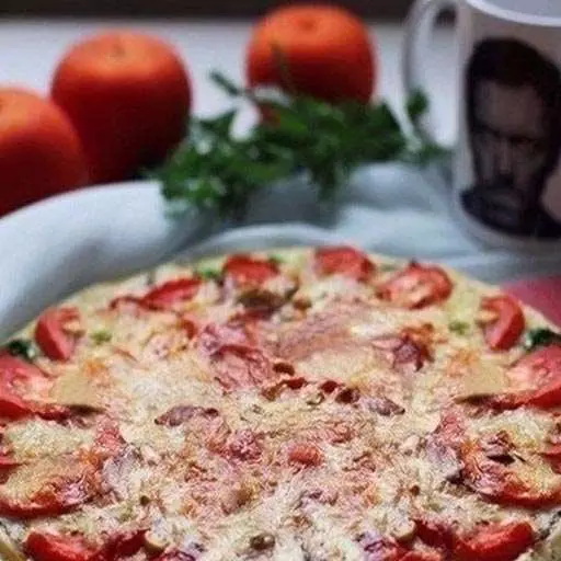 Кіш з грибами та помідорами