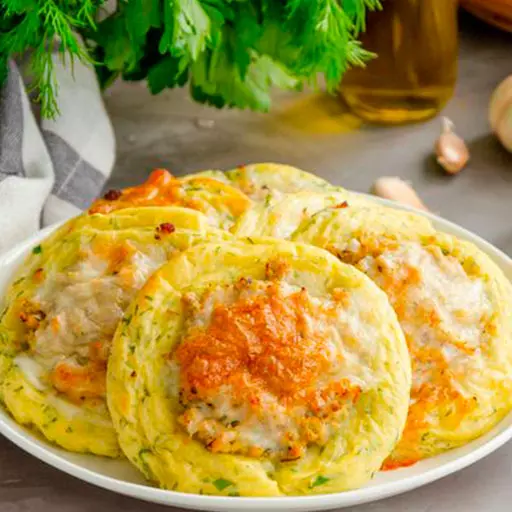 Картофельные ватрушки с курицей