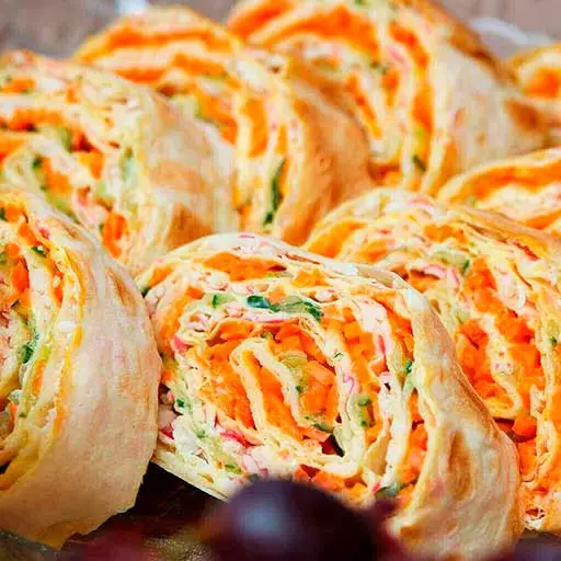 Рулетик с корейской морковкой