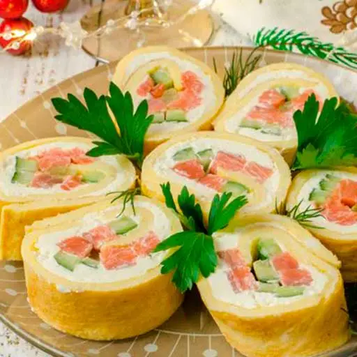 Яичные рулеты с творожным сыром и красной рыбой