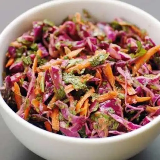 Салат из краснокочанной капусты
