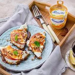 Французские тосты с яблоками