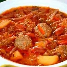Борщ сибірський з фрикадельками та квасолею