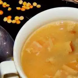 Гороховый суп с грибами и беконом