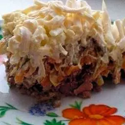 Салат везувий з курячою печінкою