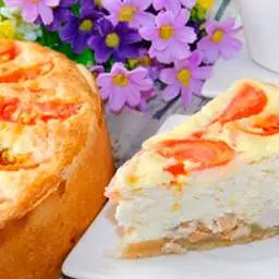 Кіш з куркою та помідорами