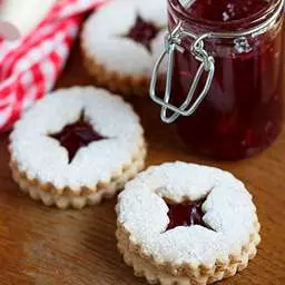 Миндальное печенье с джемом