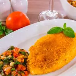 Куриные медальоны в сырной панировке