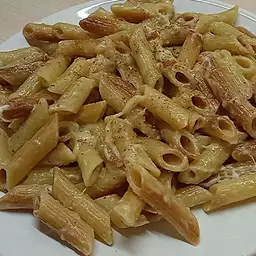 Паста с сыром на сковороде