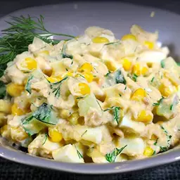 Салат с тунцом