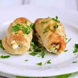 Рулетики из курицы с творожным сыром