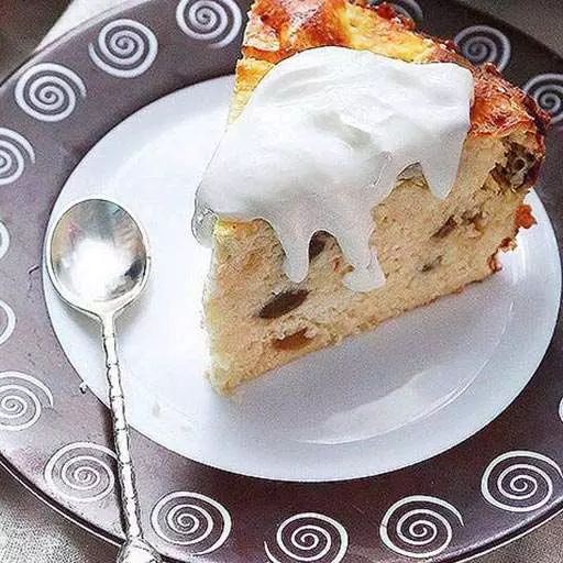 Запіканка сирна з родзинками