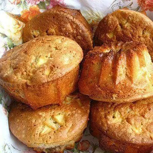 Банановий кекс з яблуками
