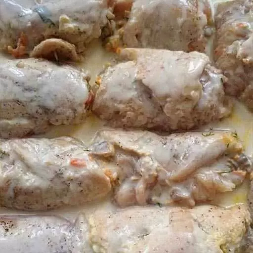 Курячі рулети з начинкою