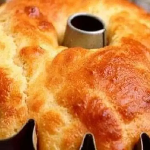 Cheesy Bundt Bread