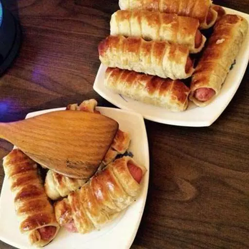 Смачні сосиски у тесті
