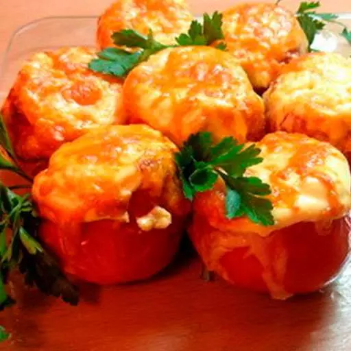 Помидоры, фаршированные курицей