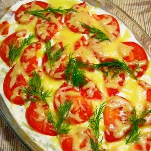 Запеканка с рисом, сыром и колбасой