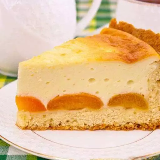 Пиріг з сиром та абрикосами