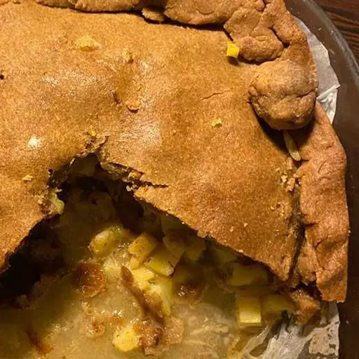 Пирог с говяжьим фаршем и картошкой