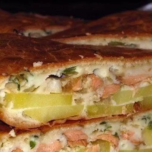 Рыбный заливной пирог с картошкой