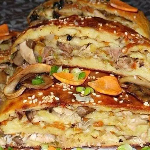 Картопляний рулет з куркою і грибами