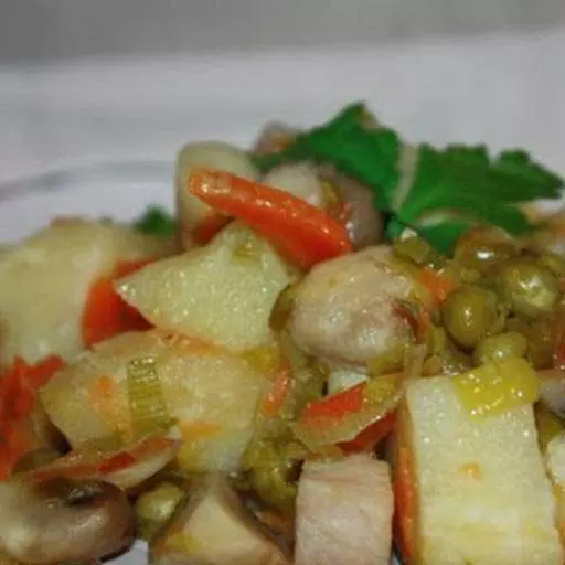 Картопля з грибами та овочами