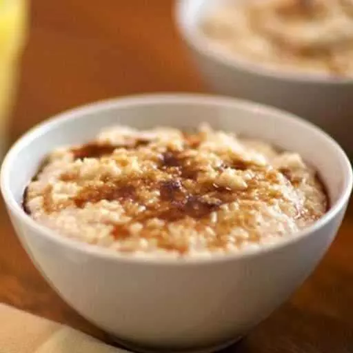Creamy Almond Oatmeal