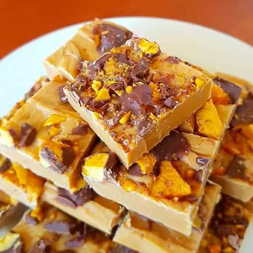 Slow Cooker Caramilk Caramel Fudge